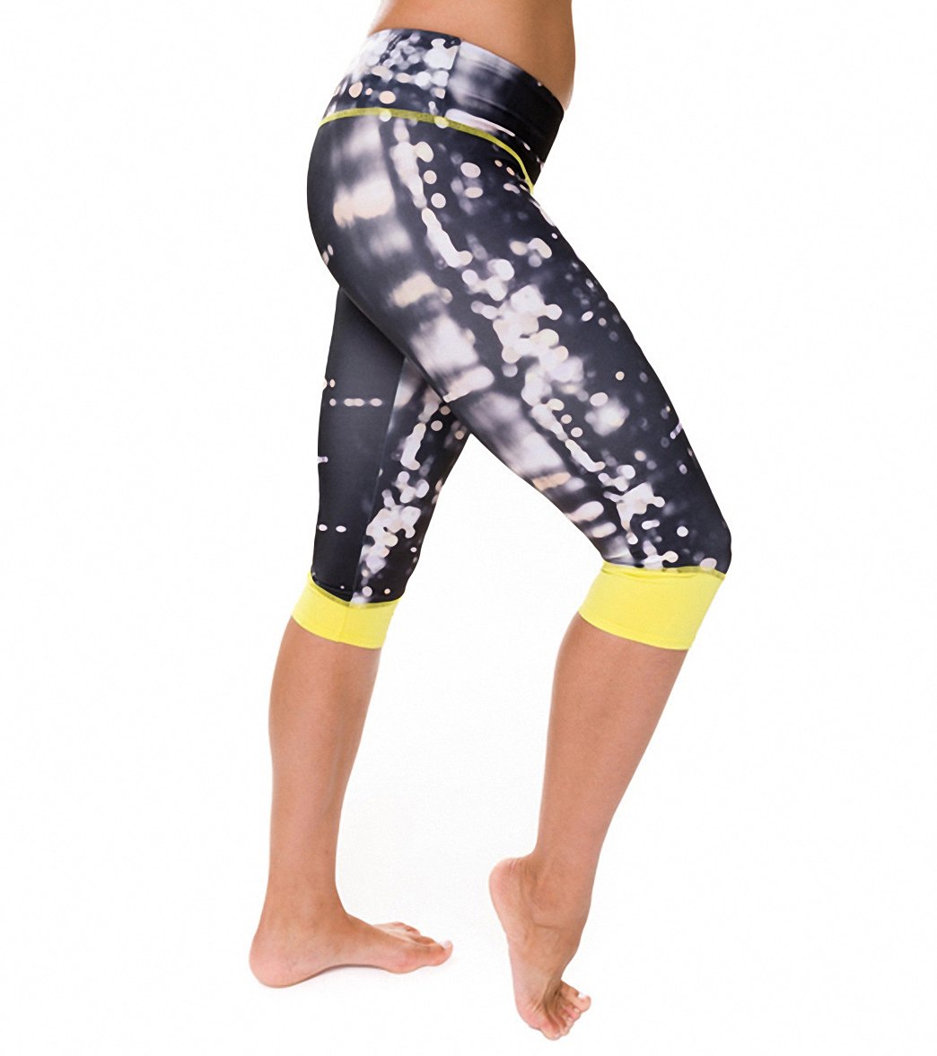 onzie spin capri at yogaoutlet com free shipping zobha size chart