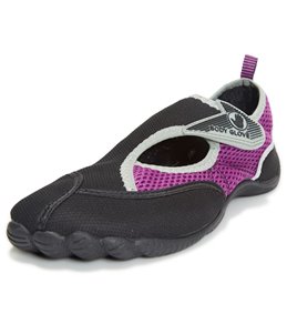 girls size 1 water shoes