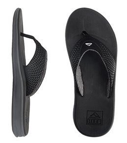 men's water flip flops