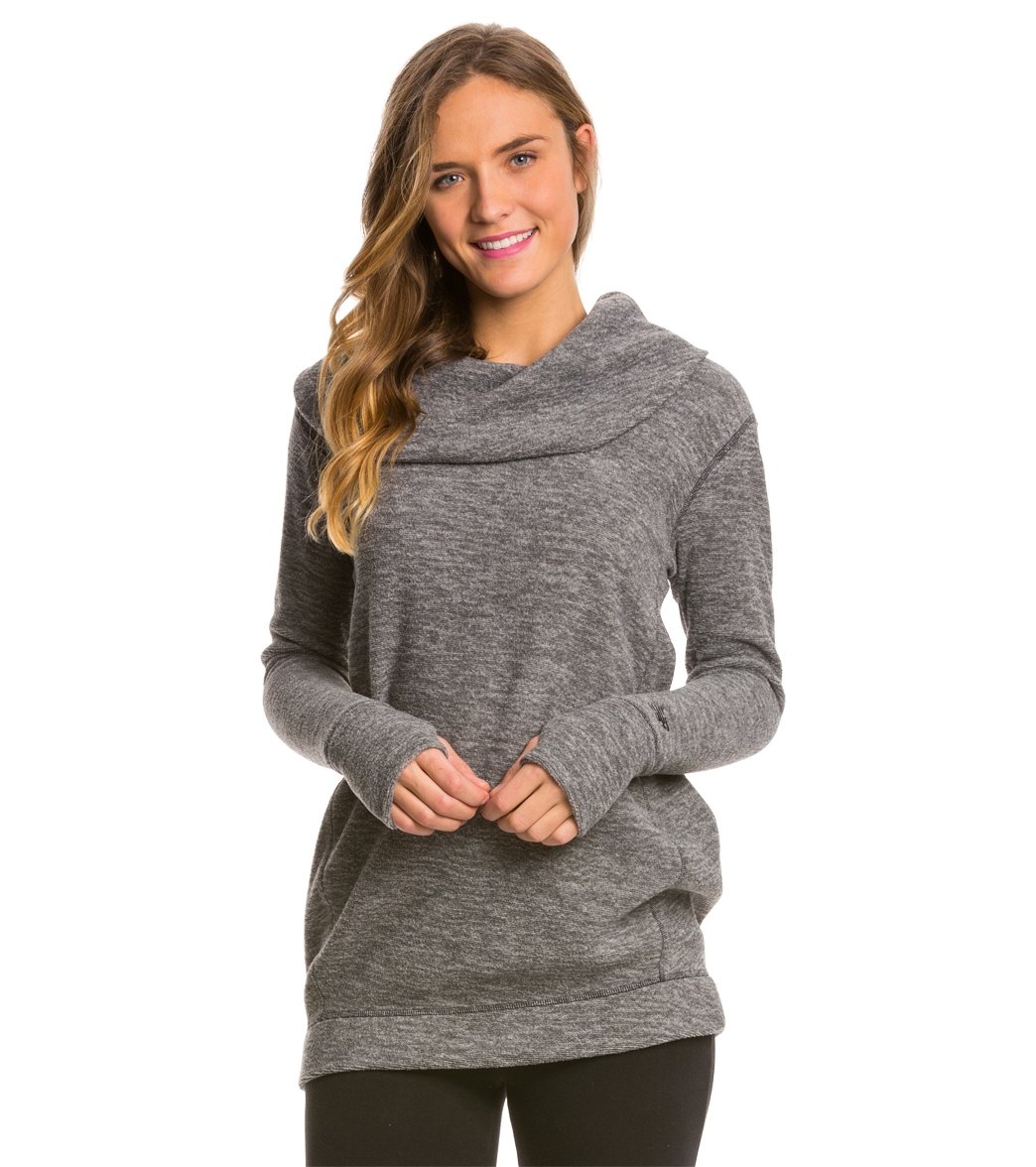 new balance pulli new balance pulli